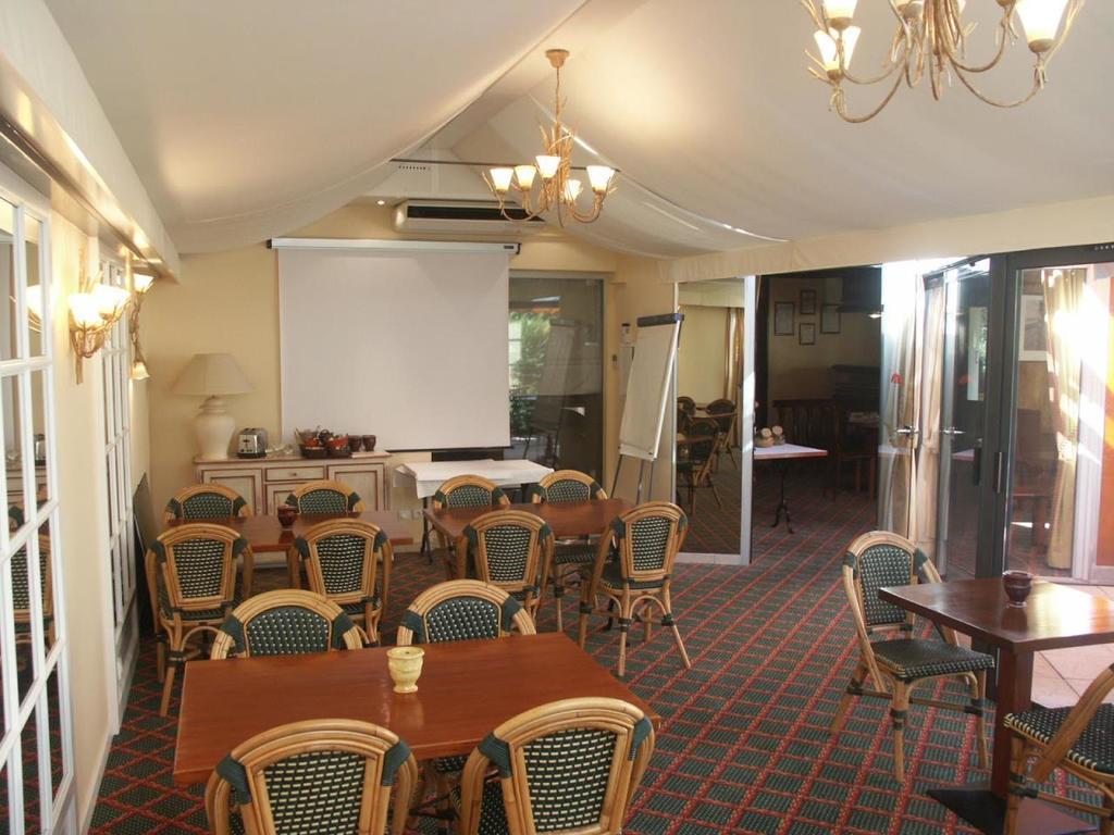 Le Flamboyant Hotel Annecy Bagian luar foto