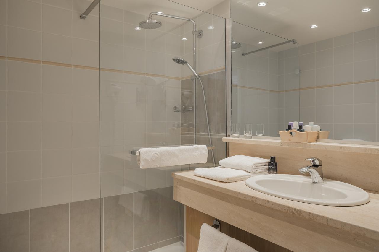 Le Flamboyant Hotel Annecy Bagian luar foto